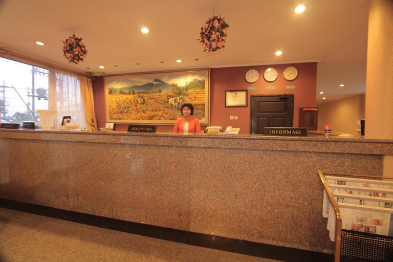 Public Area, Hotel Sinar 2, Surabaya