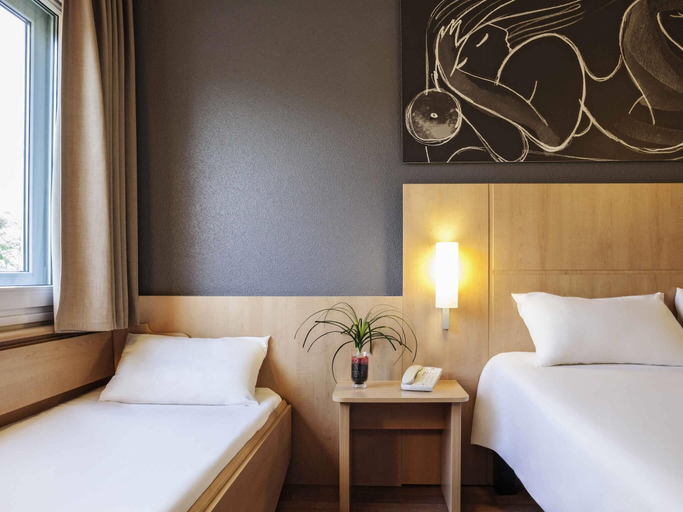 Bedroom 4, ibis Barcelona Cornella, Barcelona
