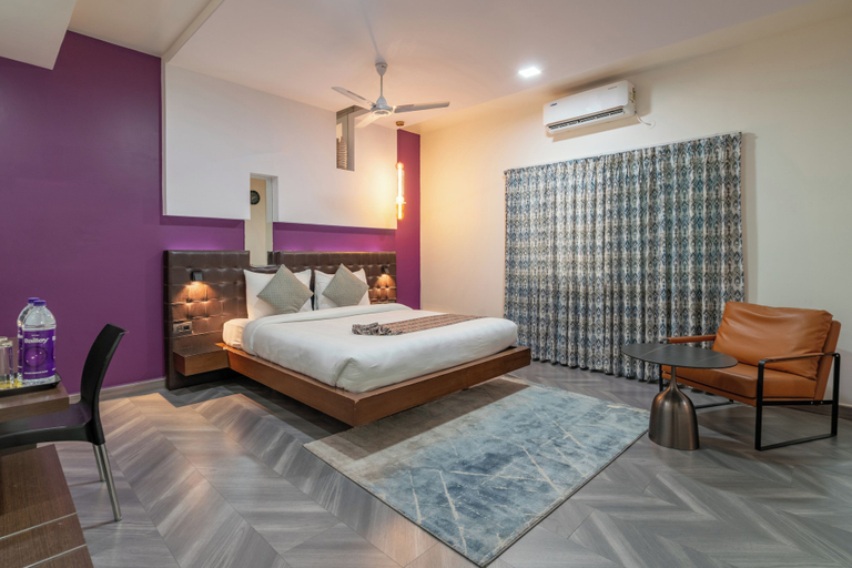 Bedroom 3, Serenity Inn La Vista, Hyderabad