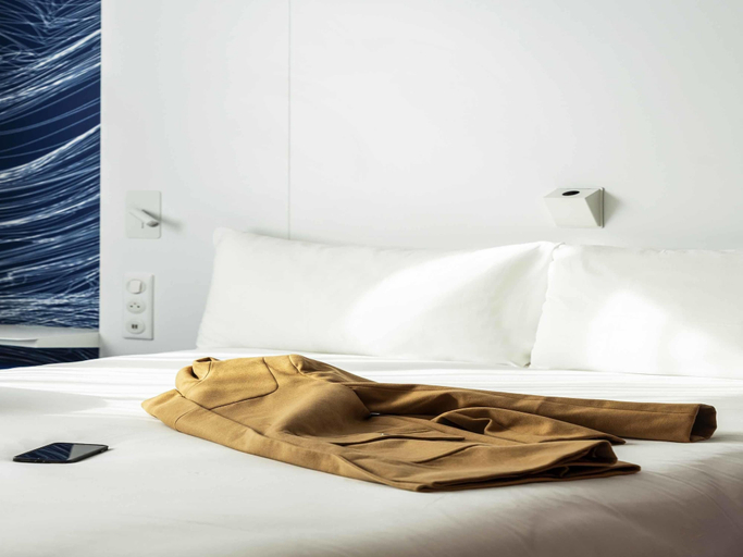 Bedroom 3, ibis Styles Paris Orly Airport, Essonne