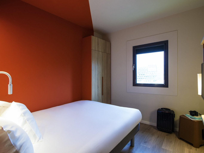Bedroom 2, ibis budget Rotterdam The Hague Airport, Rotterdam
