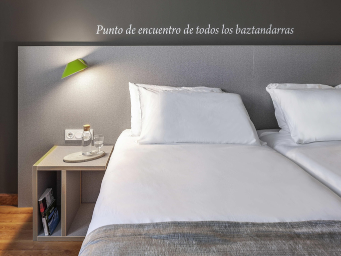Bedroom 4, ibis Styles Pamplona Noain, Navarra