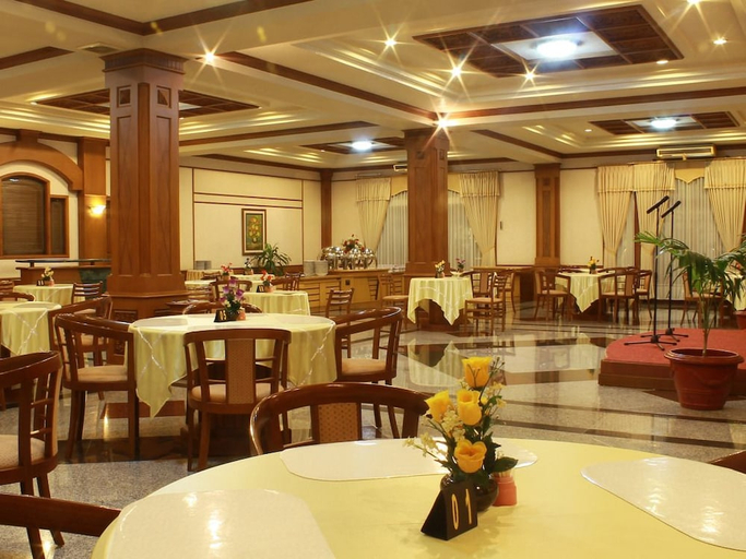 Food & Drinks 4, Sapta Nawa Resort 1 Gresik, Gresik