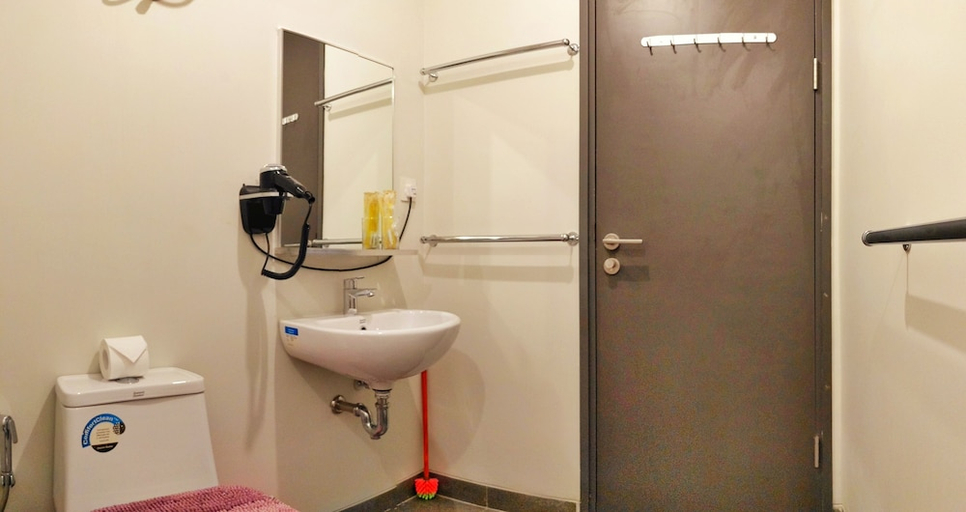 Bathroom 3, Lovina at One Residence, Batam