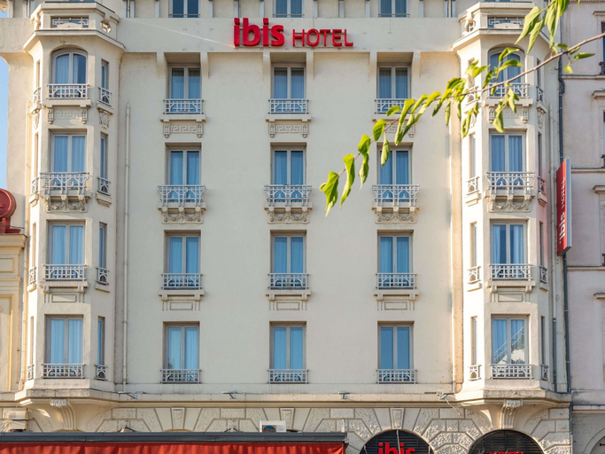 Exterior & Views 2, ibis Lyon Centre Perrache, Rhône