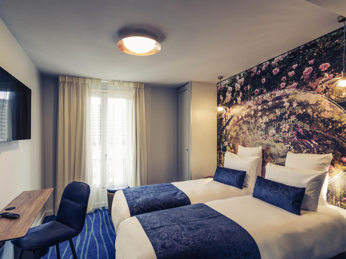 Bedroom 2, Hotel Mercure Paris Suresnes Longchamp, Hauts-de-Seine