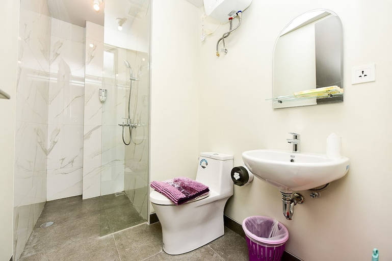 Bathroom 3, Lovina at One Residence, Batam