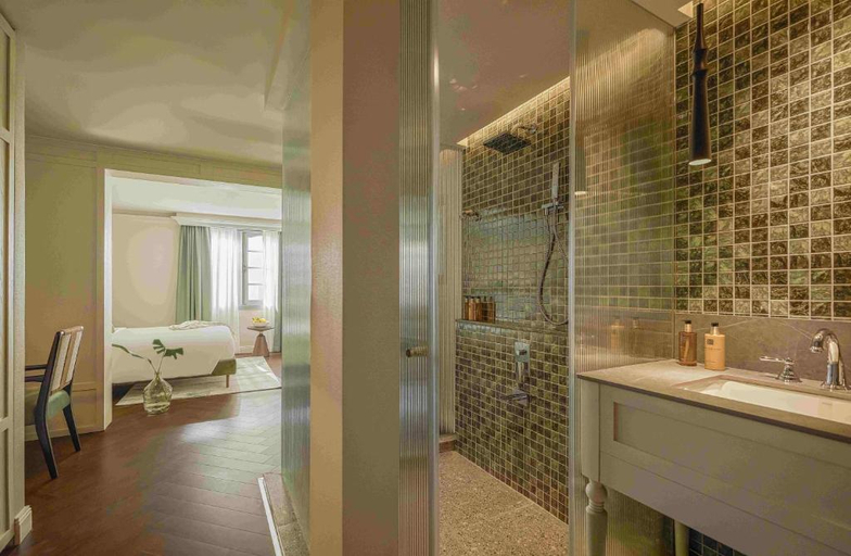 Bathroom 4, President Maison Signature by M Village, District 3
