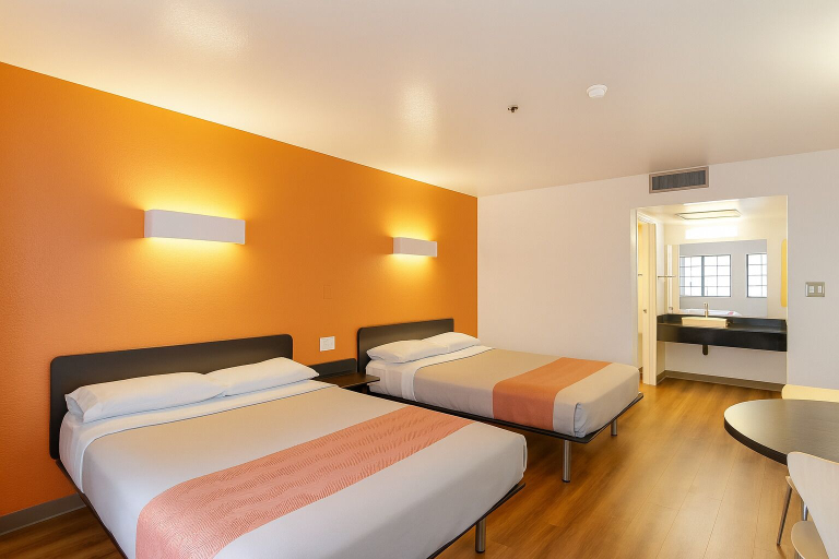 Bedroom 4, Motel 6 Thousand Oaks, CA, Ventura