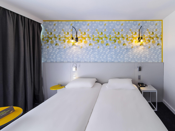 Bedroom 4, ibis Styles Poitiers Nord, Vienne