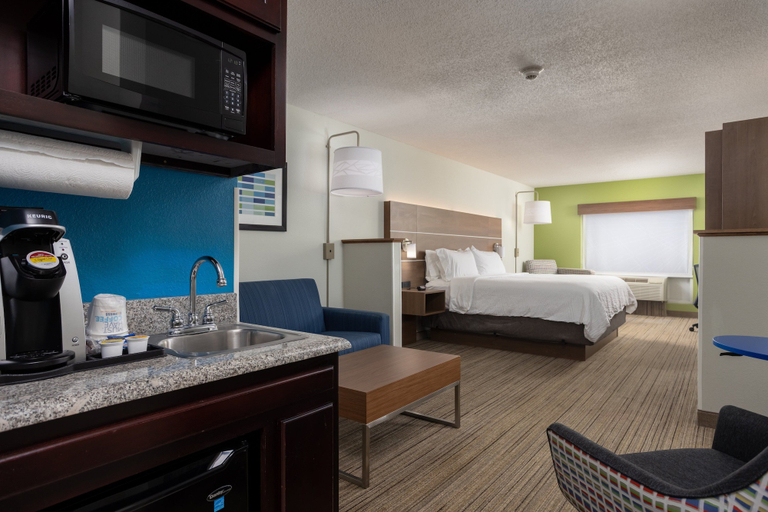 Bedroom 4, Holiday Inn Express CARROLLTON by IHG, Carroll
