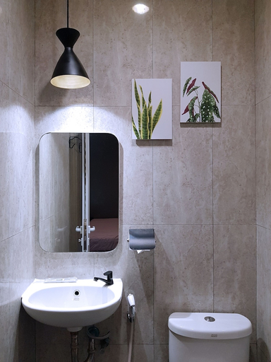 bathroom 24