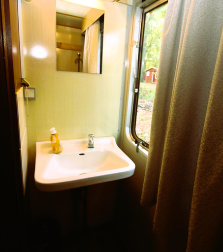 Bathroom 3, Bungalow WALD & SAND direkt am Strand, Vorpommern-Rügen
