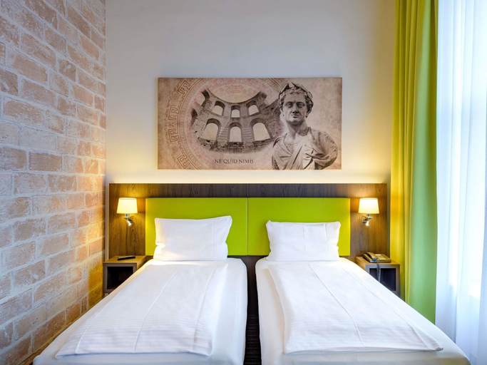 Bedroom 3, ibis Styles Trier, Trier