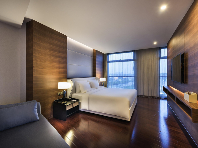 Bedroom 3, Novotel Shanghai Hongqiao Hotel, Shanghai