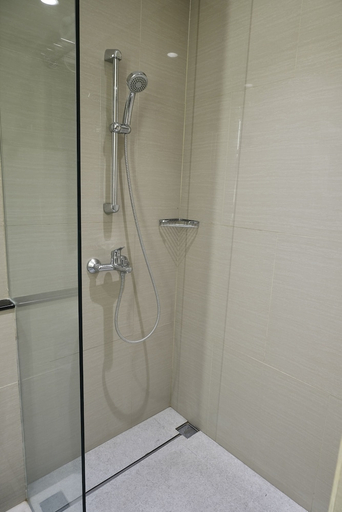 bathroom 5