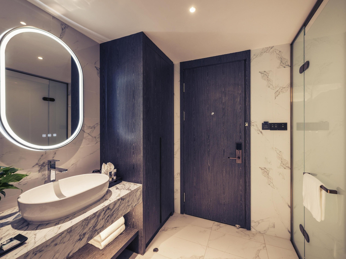 Bathroom 4, Mercure Shanghai NECC, Shanghai