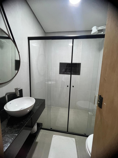 Bathroom 3, Leviv Praia Hotel, Caraguatatuba