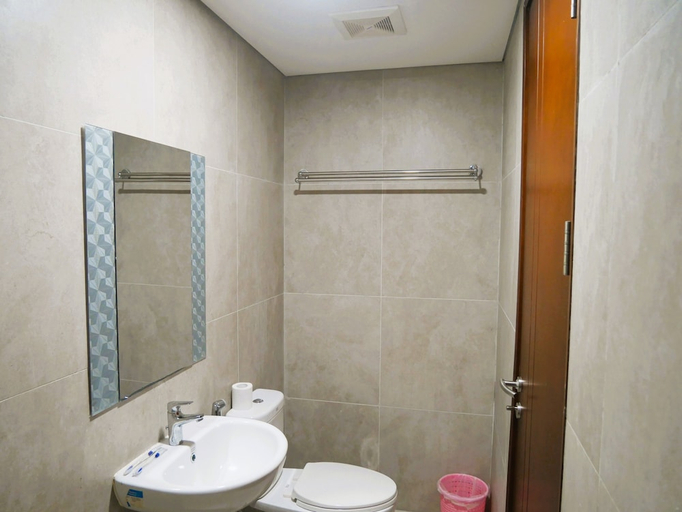 Bathroom 4, Meisterstadt Pollux Habibie, Batam