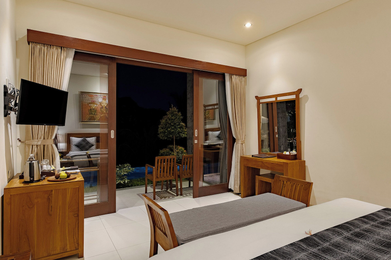 bedroom 13