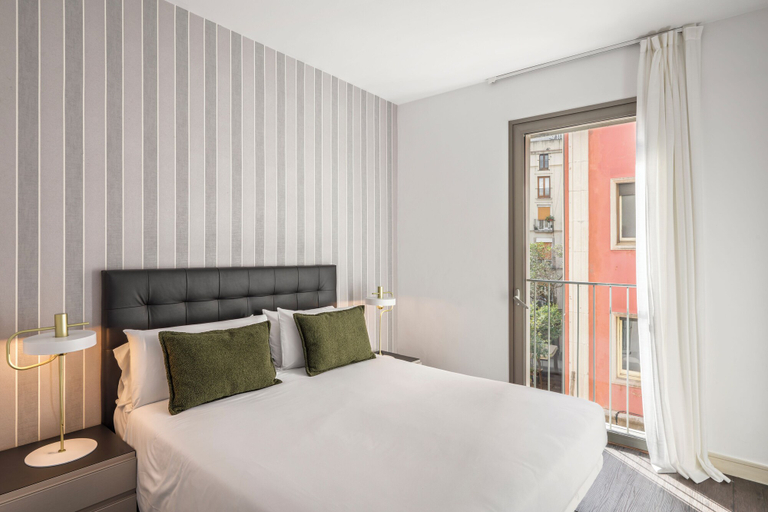 Bedroom 3, Aspasios Catedral Apartments, Barcelona