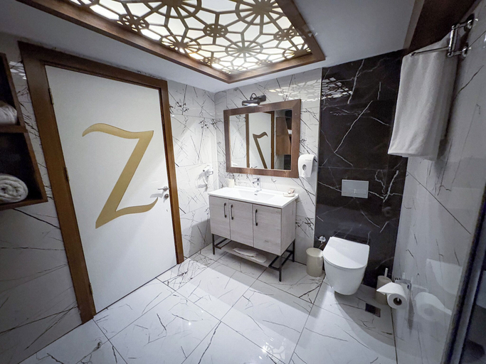 Bathroom 5, Mira Hotel Küçükyalı, Konak