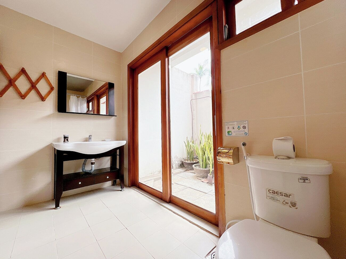 Bathroom 3, Little Muine Cottage, Phan Thiết