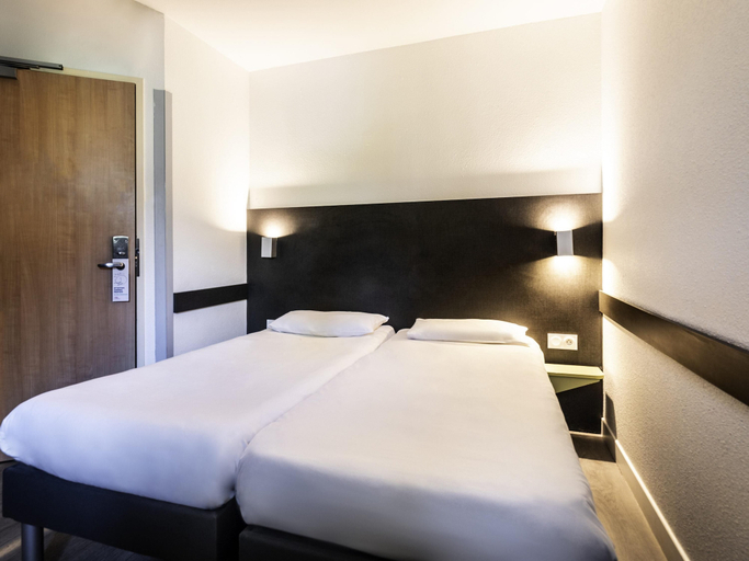 Bedroom 3, ibis budget Lyon Est Saint-Quentin-Fallavier, Isère