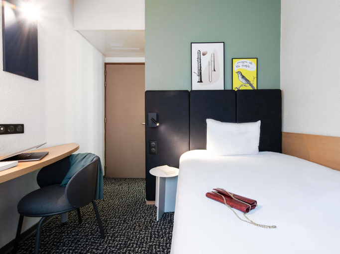 Bedroom 4, ibis Paris Grands Boulevards Opera 9th, Paris