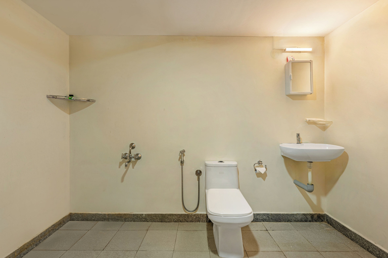 Bathroom 4, ATMAVEDA RIVERSIDE HOMESTAY, Mandya
