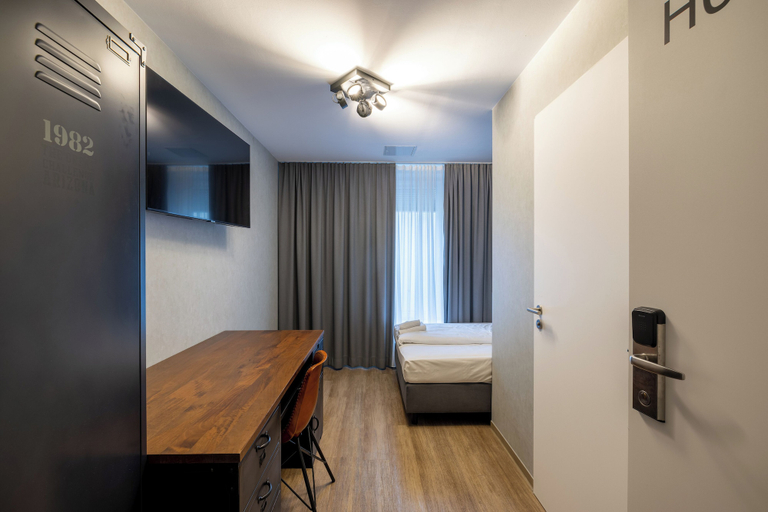 Bedroom 4, mk | hotel stuttgart, Stuttgart