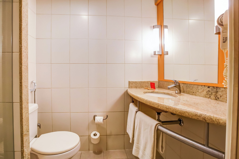 Bathroom 4, ibis Rio de Janeiro Botafogo, Rio de Janeiro
