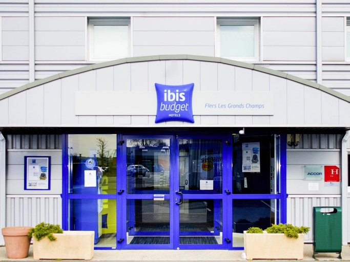 Exterior & Views 2, ibis budget Flers Les Grands Champs, Orne