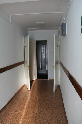 Others 2, Uchebnaya Gostinitsa, Tomskiy rayon