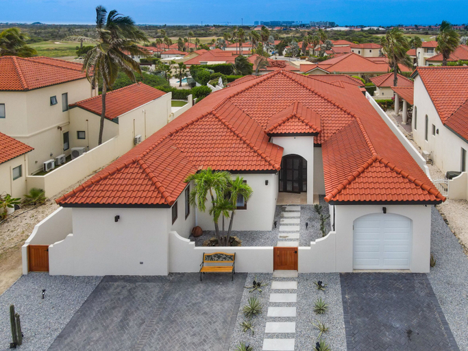 Exterior & Views 2, Newly Remodeled 5-bedroom 5-bath in Tierra del Sol!