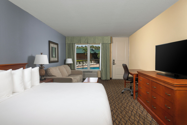 Bedroom 2, Ocean Breeze Inn Vero Beach, Indian River