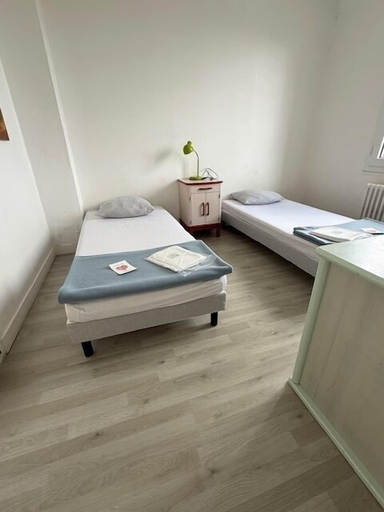 Bedroom 2, Hébergements le Camp D'auneau - Leboudubout, Eure-et-Loir