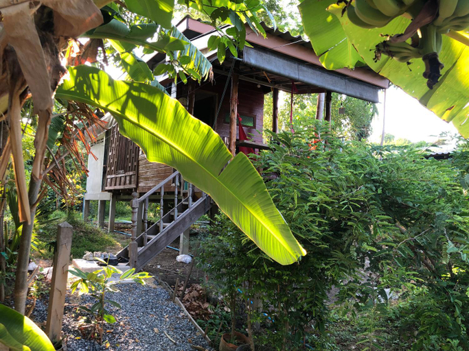 Others 3, Bann sudjai, Muang Sing Buri