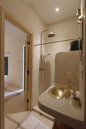 Bathroom 5, Riad Naanaa - Adults Only, Marrakech