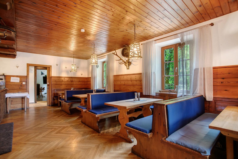 Others 4, Die Backeralm, Miesbach