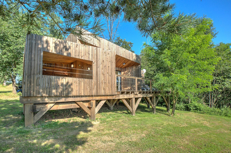 Others 2, Lodge Grand Air avec Jacuzzi, Dordogne