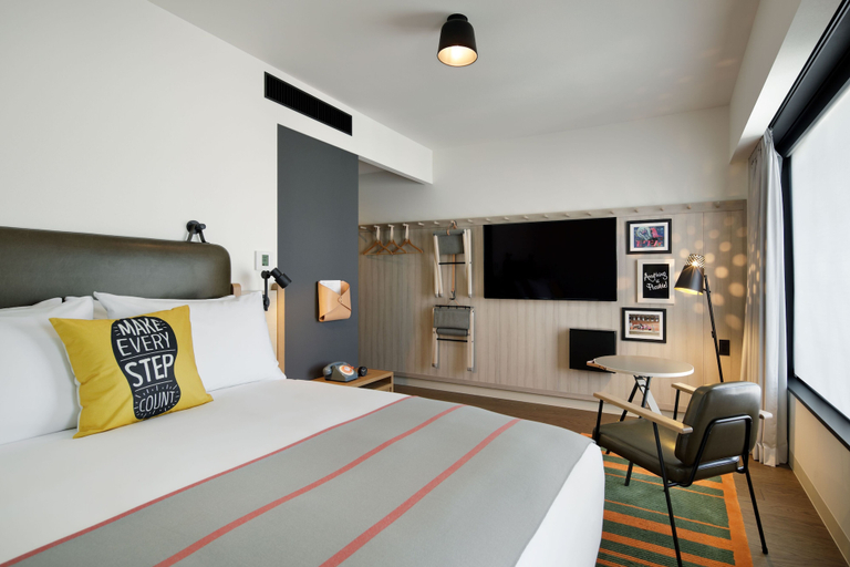 Bedroom 3, Moxy Osaka Umeda, Osaka