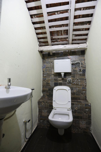 Others 5, HappiNest - The Backpacker's Hostel, Mumbai Suburban