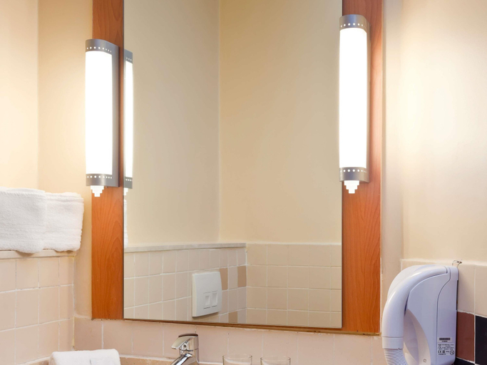 Bathroom 5, ibis Tanger City Center, Tanger-Assilah