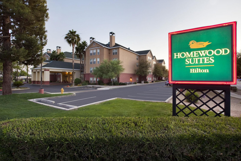 Exterior & Views 2, Homewood Suites by Hilton Phoenix-Biltmore, Maricopa