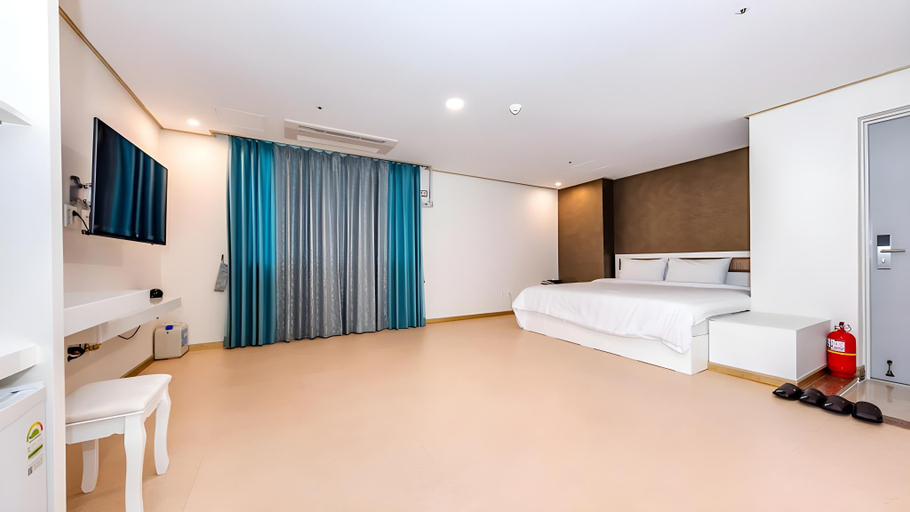 Bedroom 3, Jeju Virginia Hotel, Seogwipo