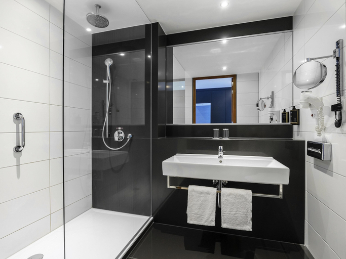 Bathroom 5, Mercure Hotel Amersfoort Centre, Amersfoort