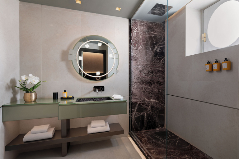 Bathroom 5, The Pantheon Iconic Rome Hotel, Autograph Collection, Roma