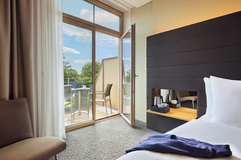 Bedroom 5, Dorint Parkhotel Jordanbad Biberach an der Riß, Biberach