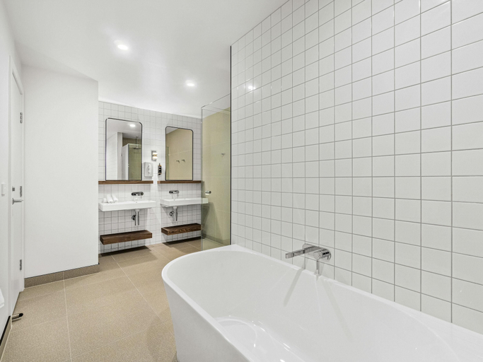 Bathroom 5, Mercure Pakenham, Cardinia - Pakenham